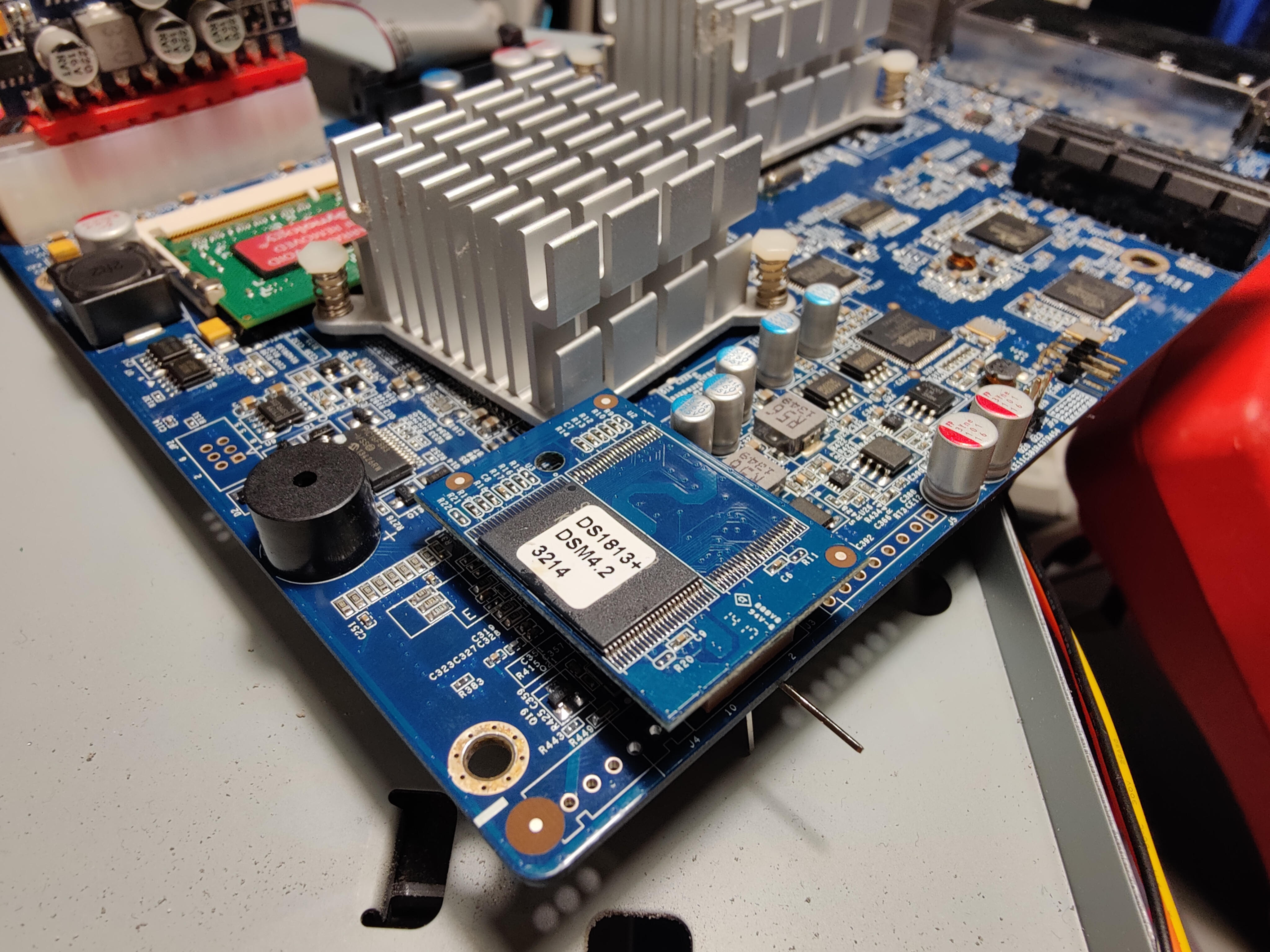 Picture of motherboard with flash dauther board